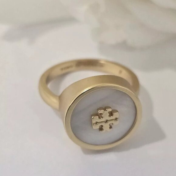 Tory Burch Mother Of Pearl And Logo Ring Size 7 - Picture 4 of 12